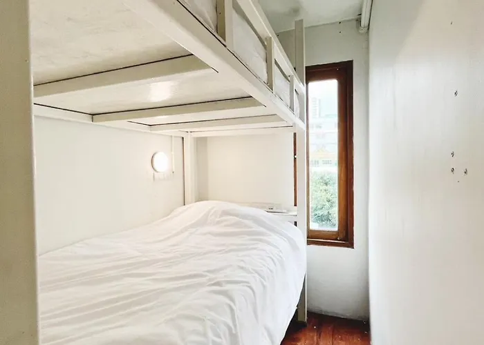 Rotinis Hostel